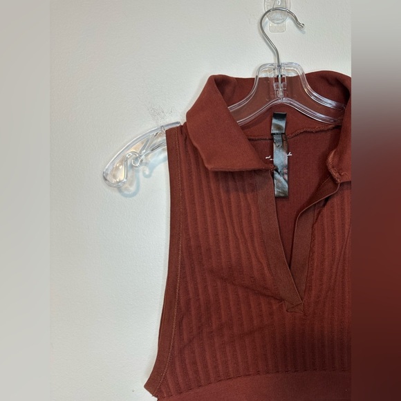 Urban Outfitters Out From Under Red Collared Ribbed Knit Crop Top M/L - Picture 5 of 7